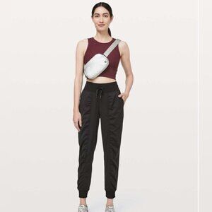 Lululemon Dance Studio yoga Athletic Stretch Run Lightweight Jogger Black 2